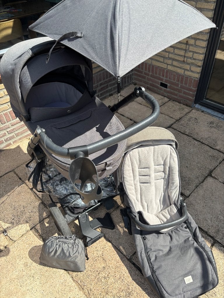 Mutsy Icon kinderwagen compleet | reistas, reiswieg & zitje, Ophalen, Gebruikt, Verstelbare duwstang, Combiwagen