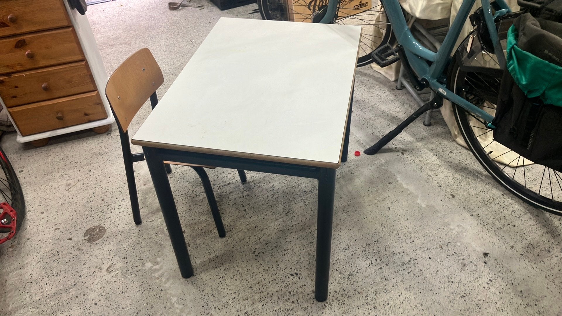 Kinder bureau met stoel, beide 2x, Ophalen, Zo goed als nieuw, Campingstoel
