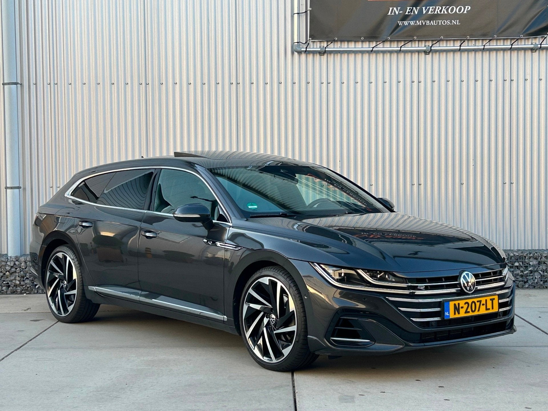 Volkswagen Arteon Shooting Brake 2.0 TDI R-Line Business+, E, Arteon, Gebruikt, Euro 6, 4 cilinders