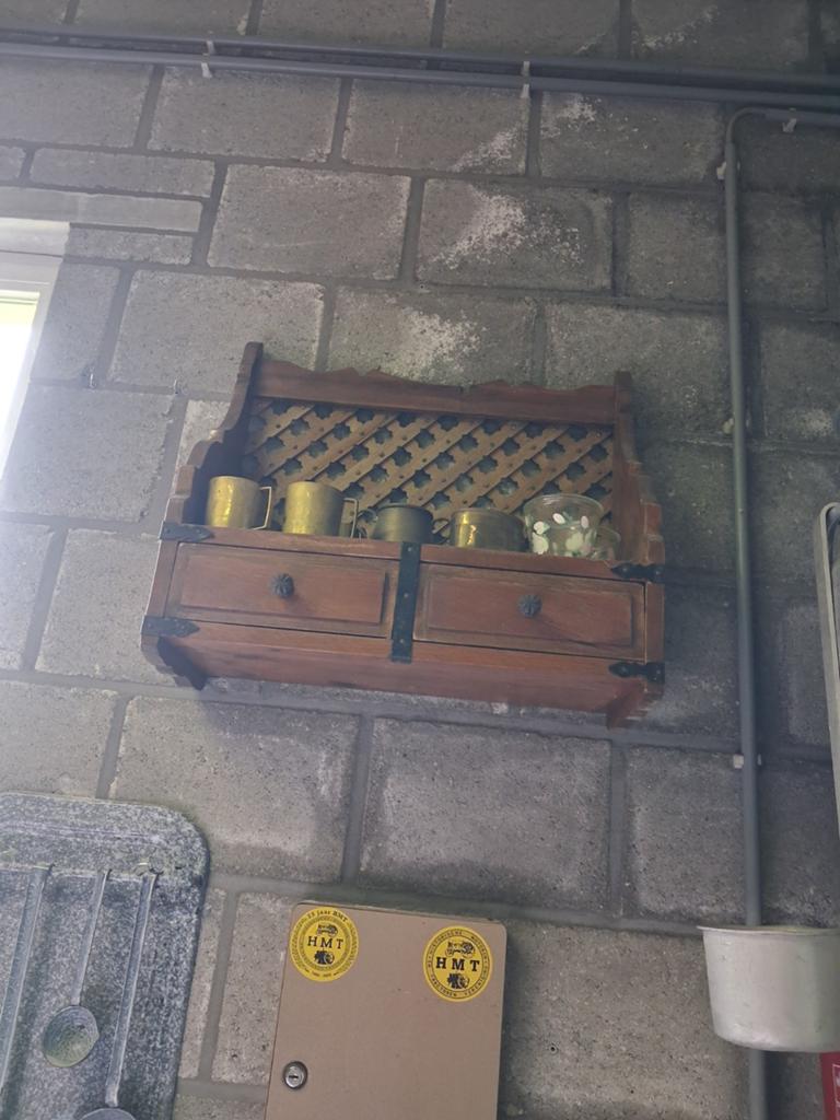 Rekje met messing items, Ophalen of Verzenden