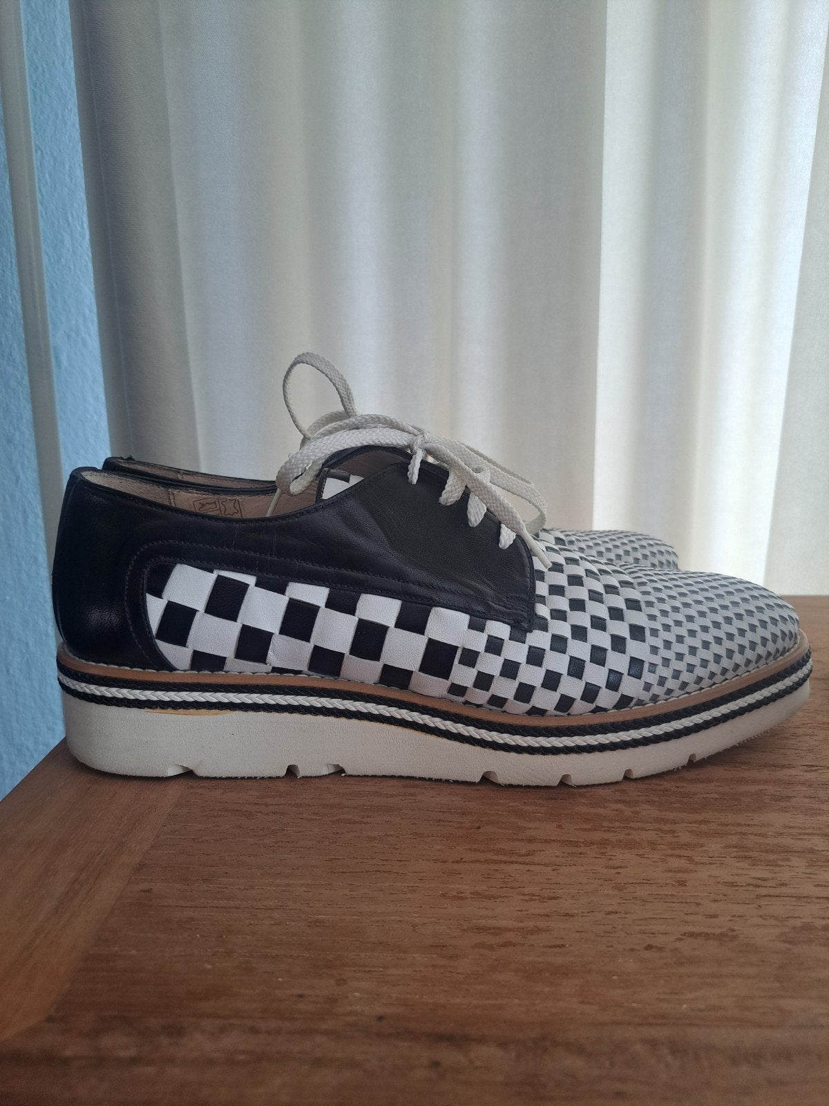 Pertini.  Fantastische schoenen maat 39. Als NIEUW! WP: 195€, Kleding | Dames, Schoenen, Pertini, Ophalen of Verzenden, Sneakers of Gympen