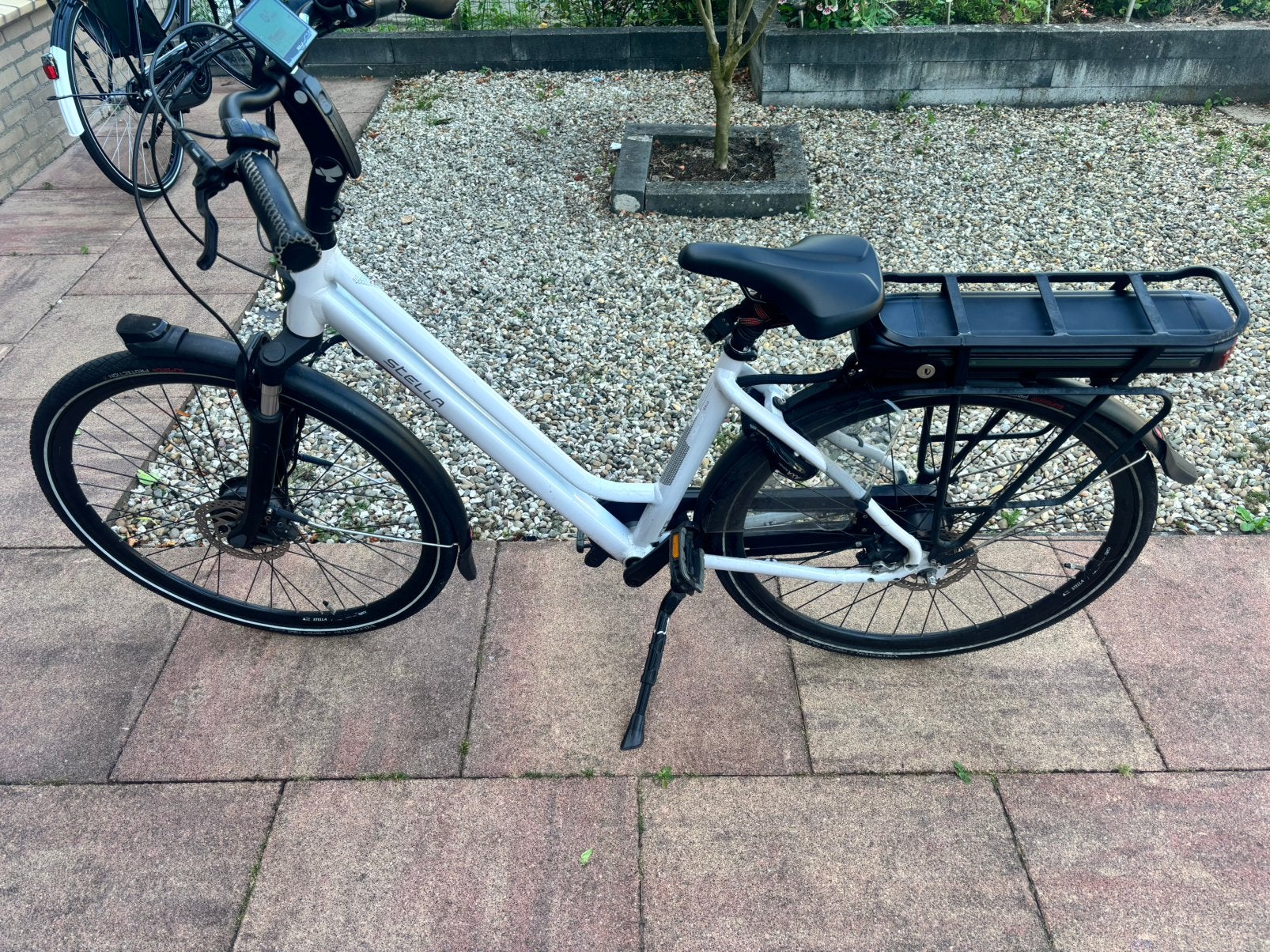 Stella vicenza, Fietsen en Brommers, Elektrische fietsen, Zo goed als nieuw, 55 tot 59 cm, 30 tot 50 km per accu, Ophalen