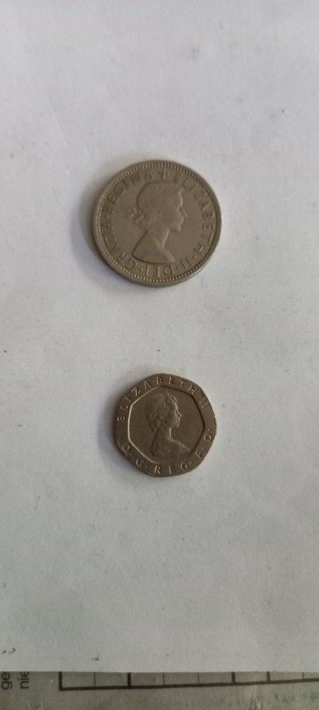 Groot Brittannië, 2 verschillende munten, Ophalen of Verzenden, Overige landen, Losse munt
