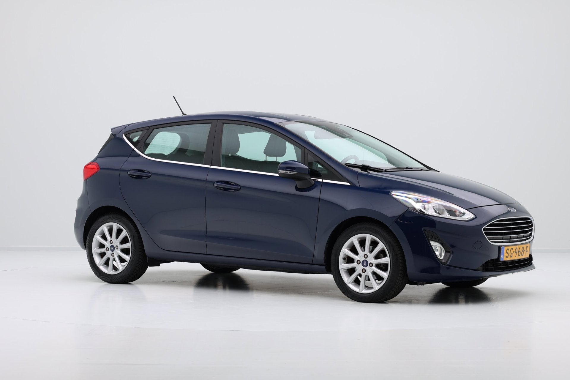 Ford Fiesta 1.0 EcoBoost Titanium 5-drs Clima|CarPlay|LMV|Cr, Auto's, Stof, Gebruikt, Euro 6, Blauw
