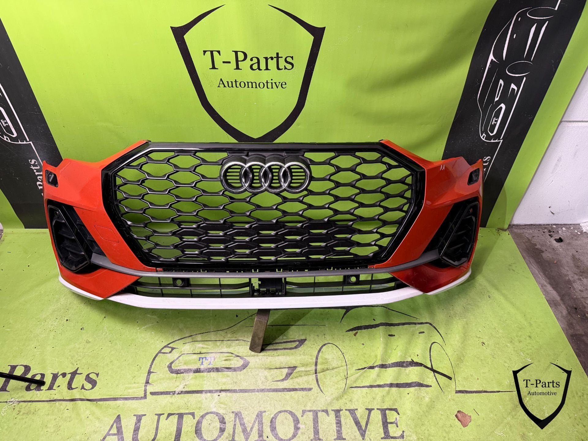 audi Q3 S line voorbumper bumper rooster 2018+