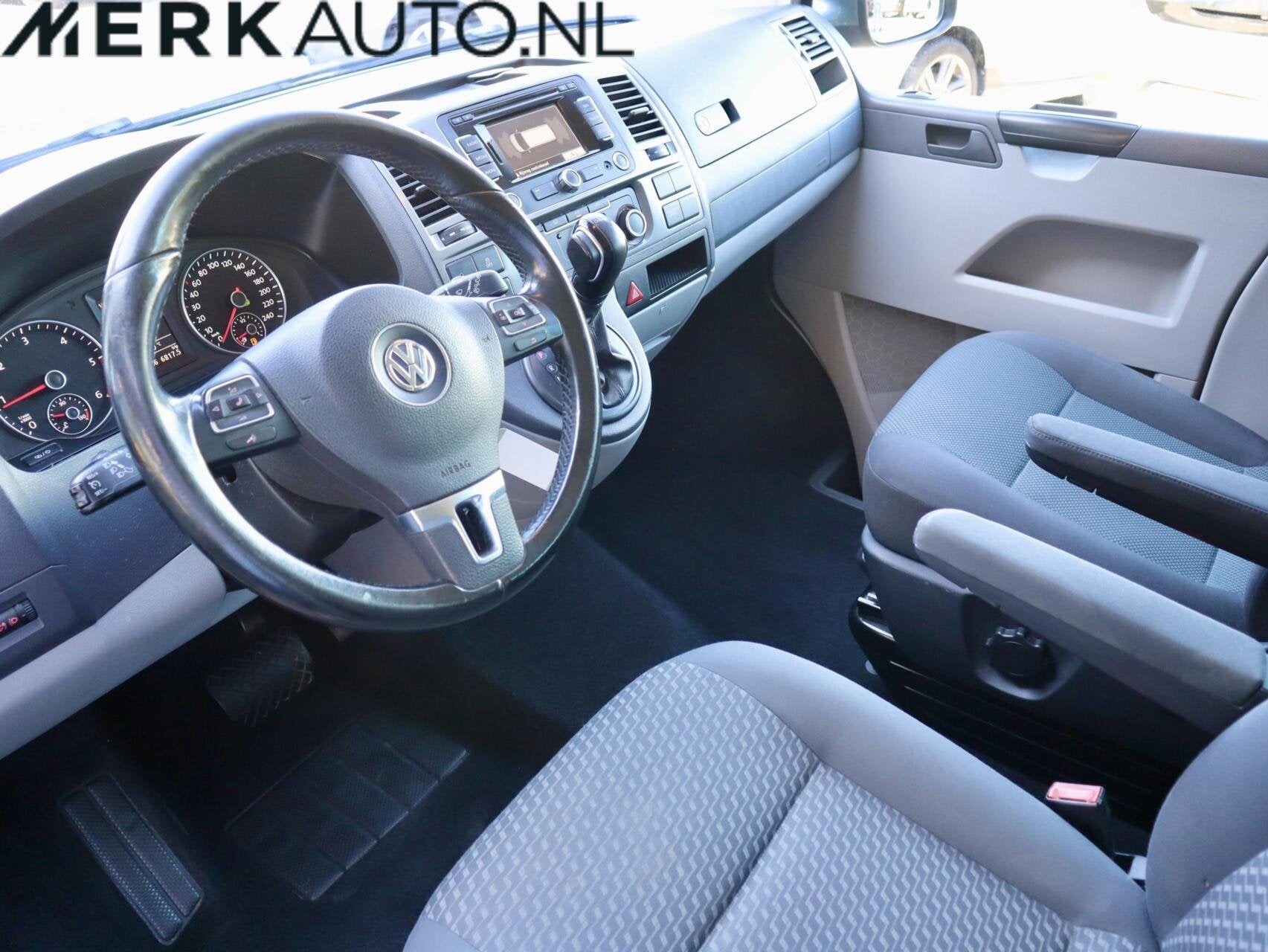 Foto 2 van Volkswagen Transporter 2.0 TDI 140PK LANG LUXE DUBBEL CABINE