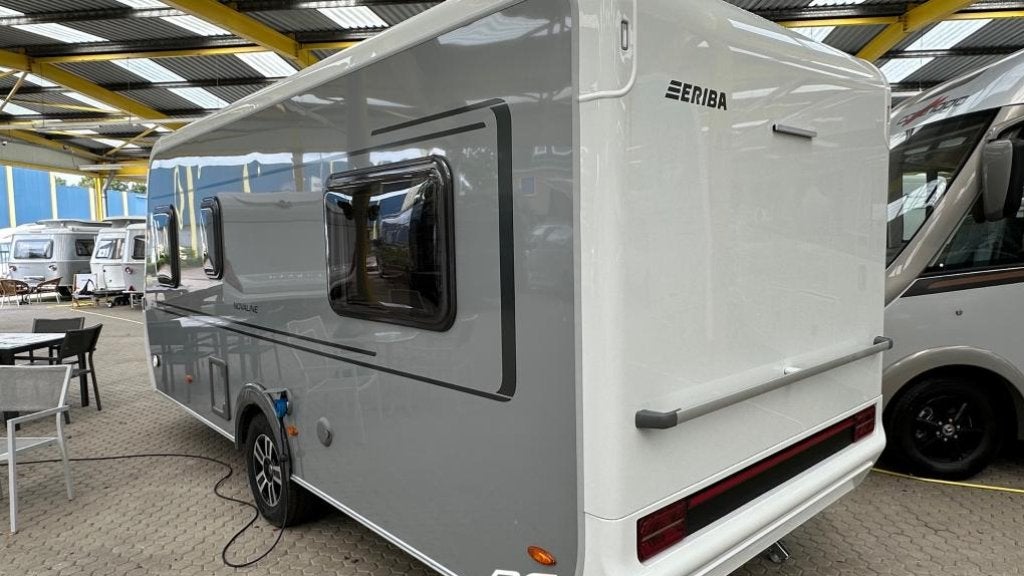 Eriba Novaline 442 - V - ENKEL BED, Caravans en Kamperen, Standaardzit, Bedrijf, Tot en met 3, 5 tot 6 meter