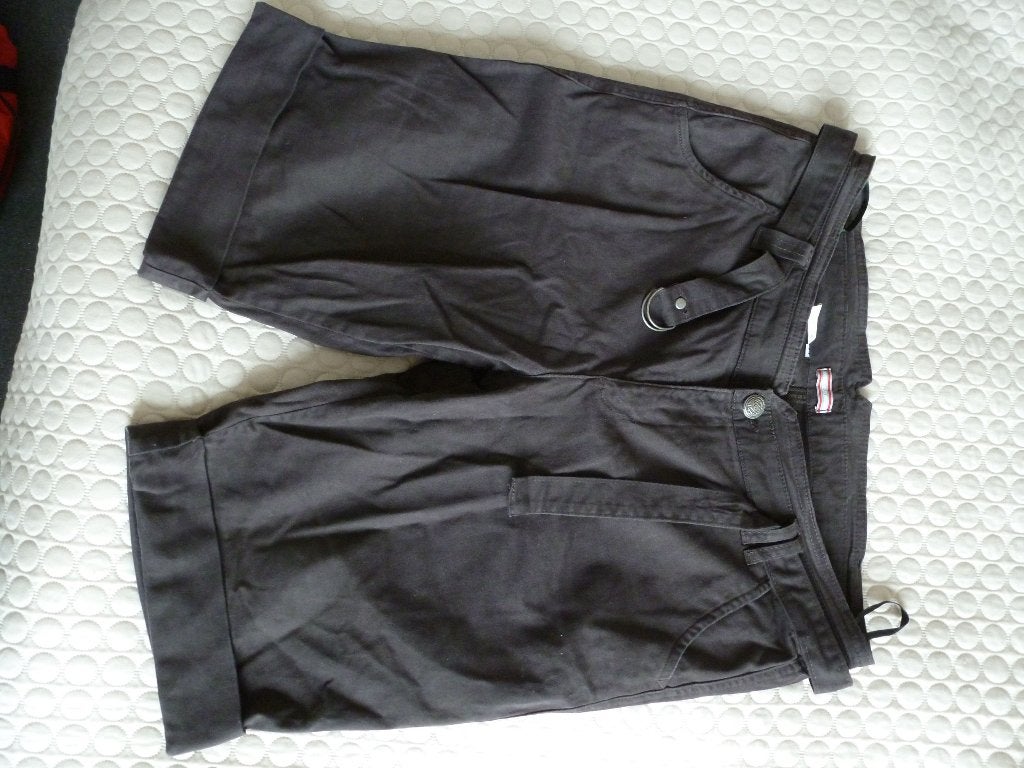 NED knie broek groen 44 -GRATIS zend, Kort, Verzenden, Maat 42/44 (L), Nieuw