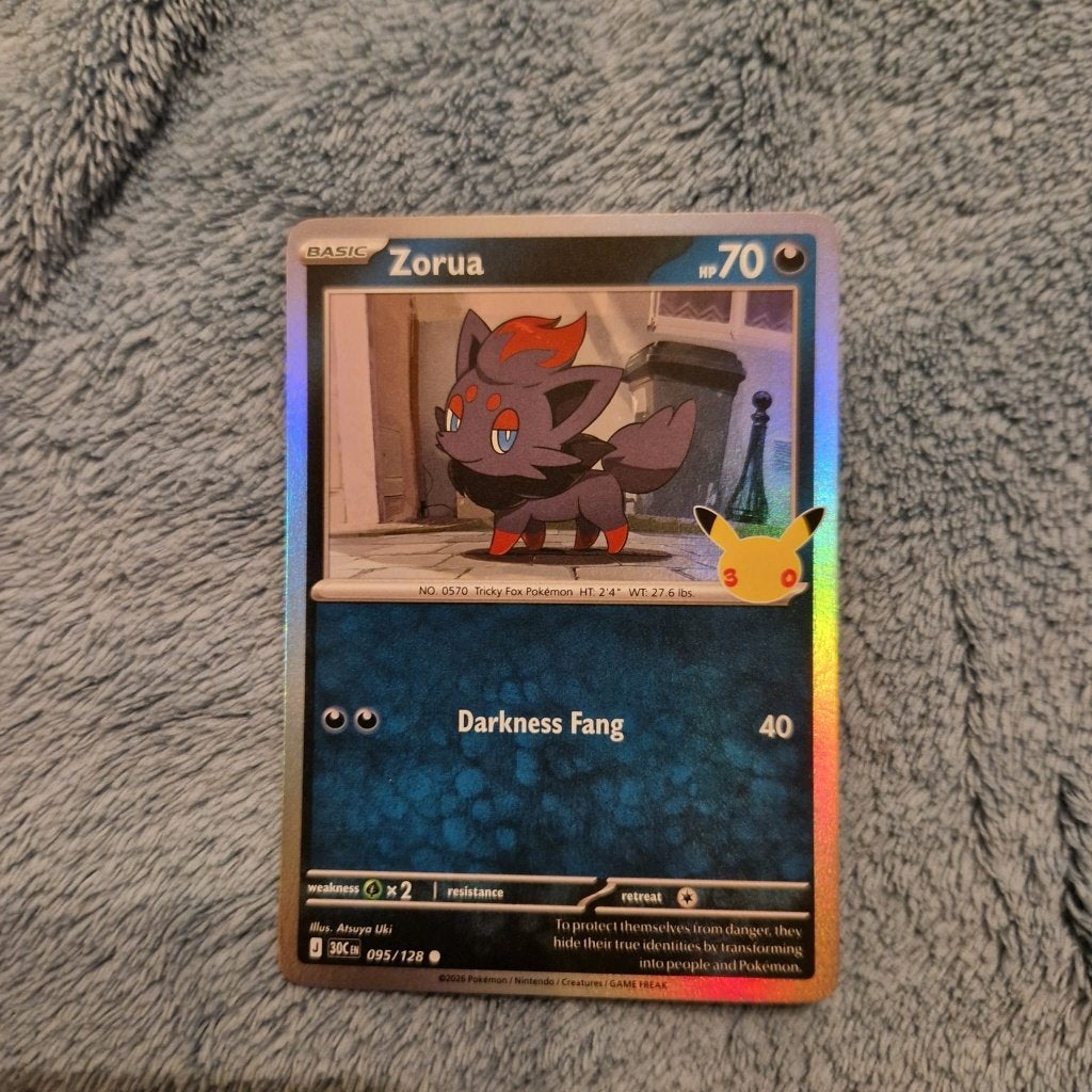 Zorua 095/128 Pokémon 30th Celebration holo, Ophalen of Verzenden, Zo goed als nieuw, Losse kaart, Foil