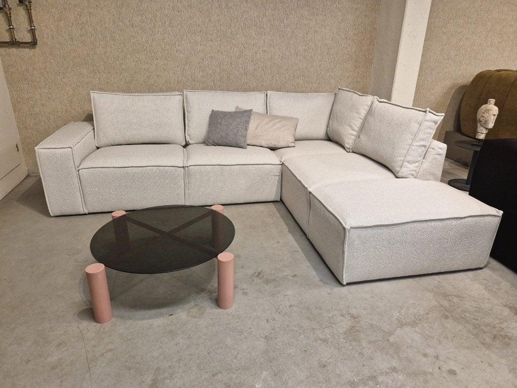 Ruime hoekbank in beige stof - showmodel - LINKS ÉN RECHTS!, Ophalen, 250 tot 300 cm, ., Hoekbank