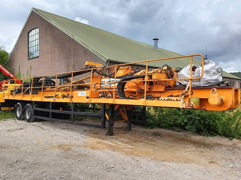 Heavy dril rig 10 ton including 60 drill rod ! (bj 2000)