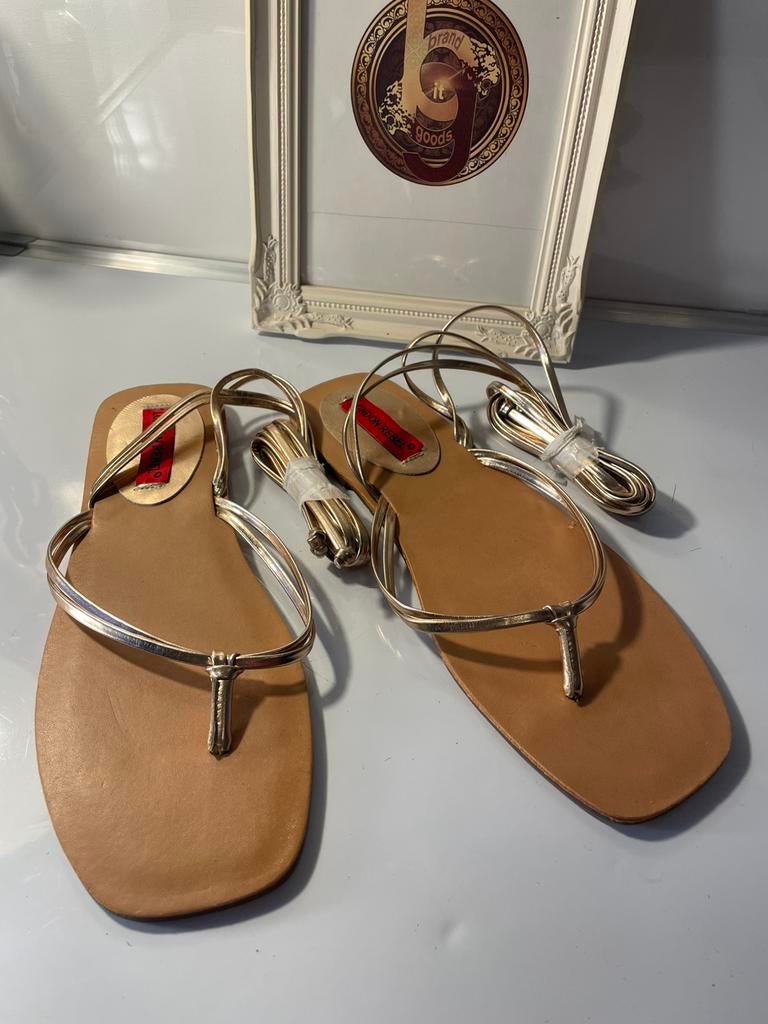 London Rebel Gouden Veter Sandalen EU 41 New, Overige kleuren, Nieuw, Sandalen of Muiltjes, Ophalen of Verzenden