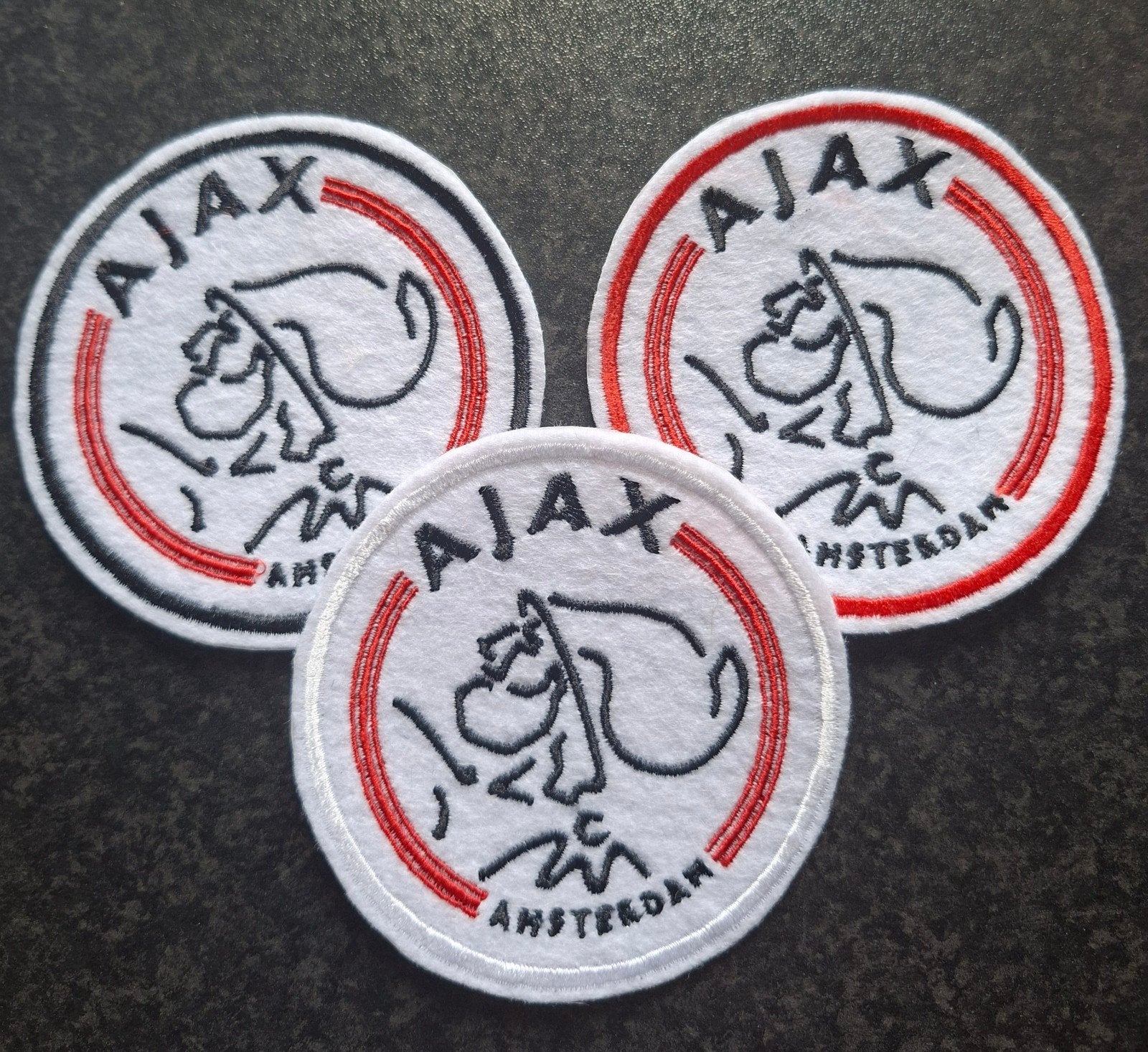 Geborduurd Ajax logo strijkpatroon, Hobby en Vrije tijd, Ophalen of Verzenden, Nieuw, Overige typen