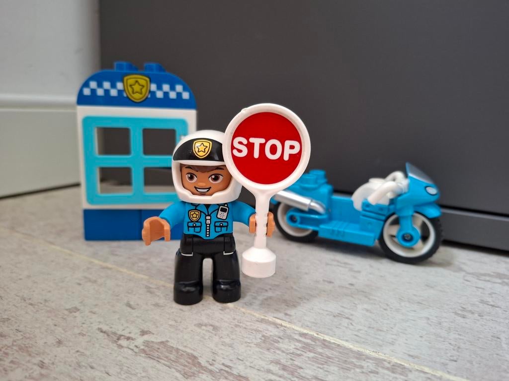 Lego Duplo Politie met Motor en Agent, Ophalen of Verzenden, Zo goed als nieuw, Complete set, Duplo