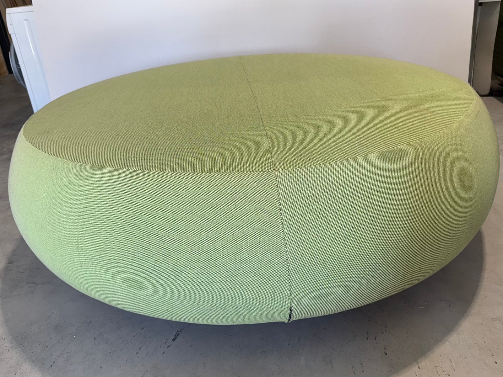 Grote Arper Design Poef - Gestoffeerd (groen) - Ø 165 cm, Ophalen, Gebruikt, 125 cm of meer, Rond