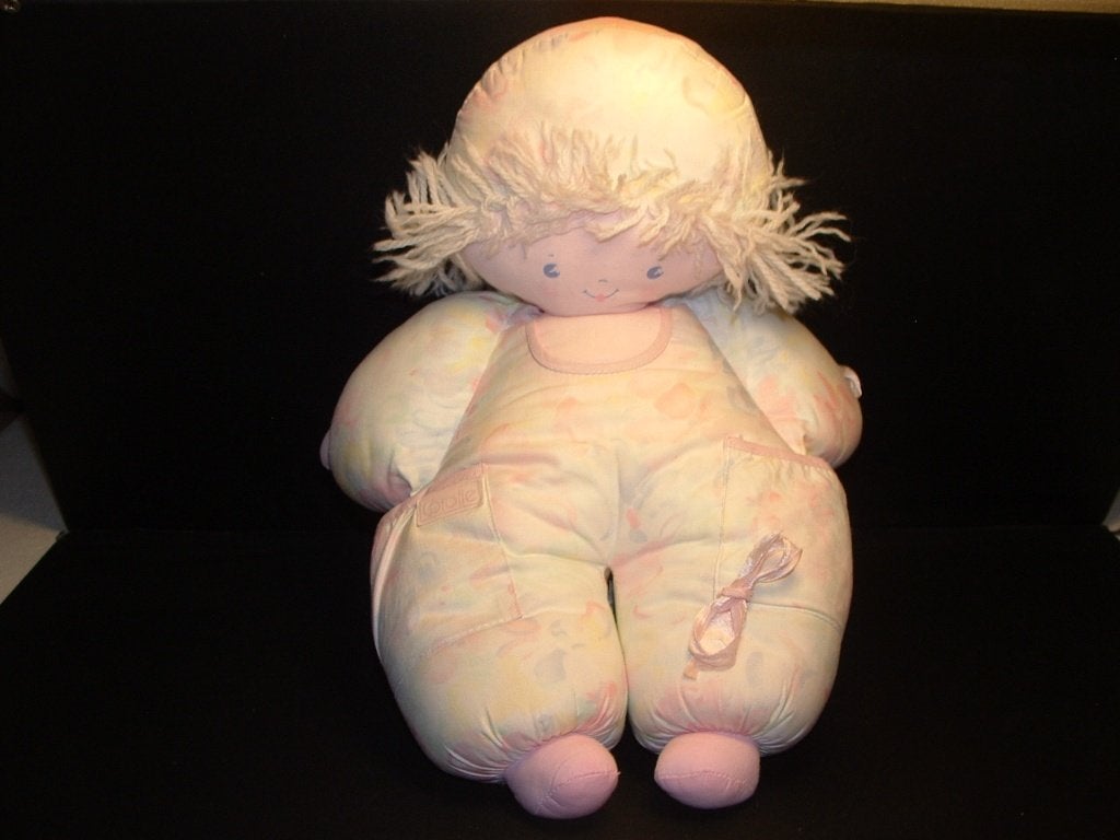 COROLLE POPJE MEISJE GLADDE STOF BONT GEKLEURD PASTEL, Ophalen of Verzenden, Nieuw, Overige typen