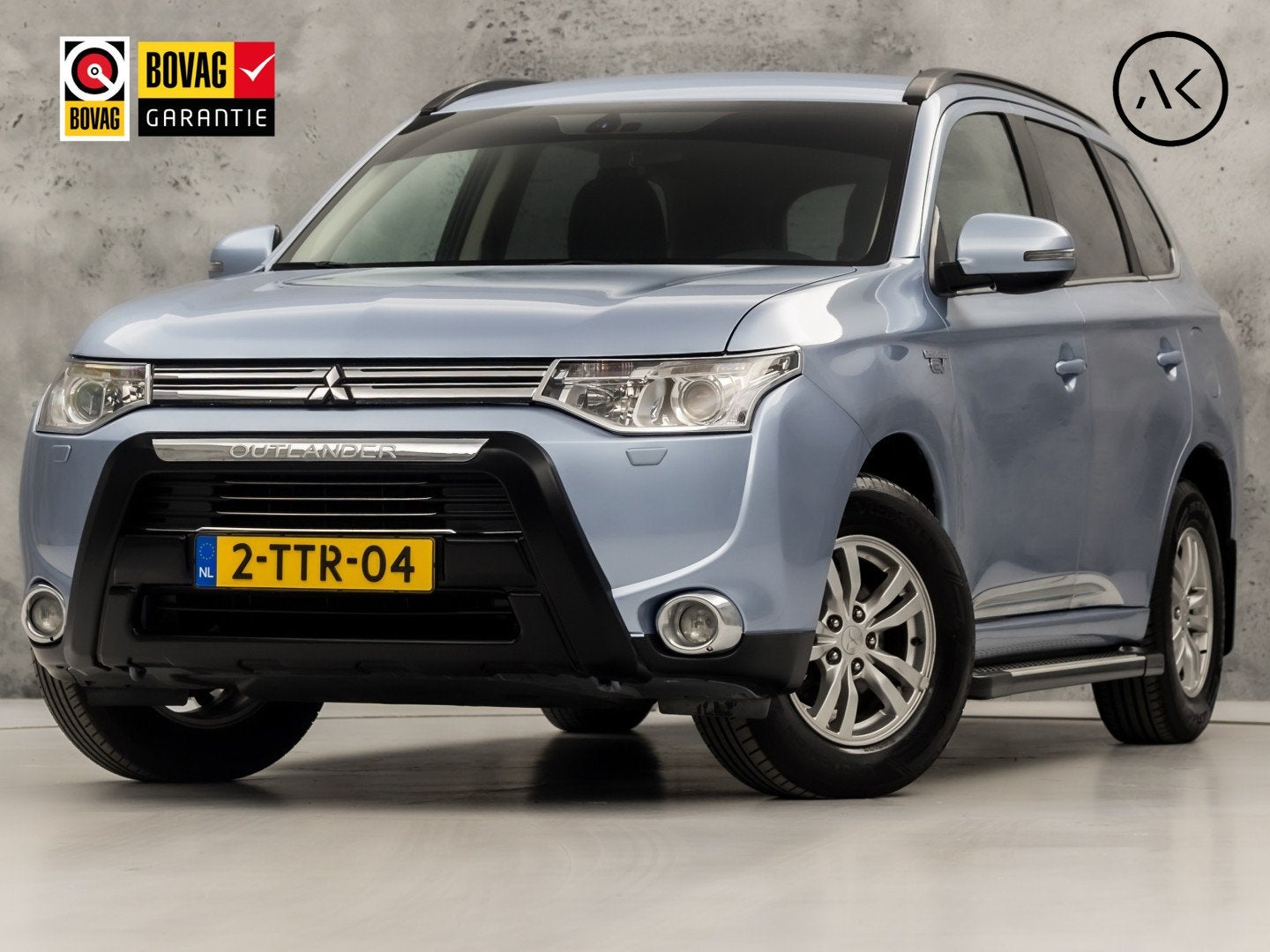 Mitsubishi Outlander 2.0 PHEV Deluxe Sport 203Pk Automaat (N, Automaat, Zwart, 4 cilinders, Blauw