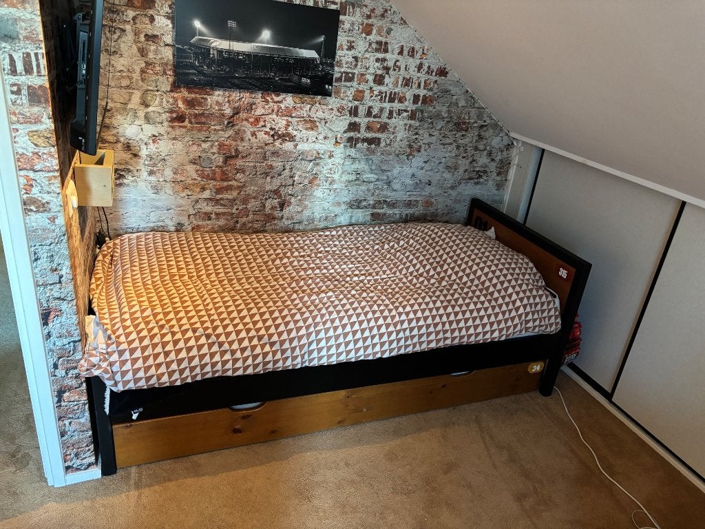 Tienerbed, Huis en Inrichting, Ophalen, 90 cm, Eenpersoons, Bruin