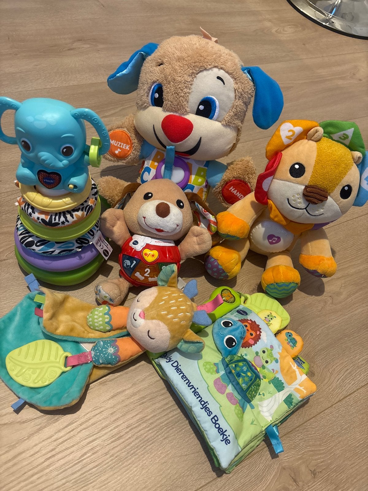 Grote set baby speelgoed van VTech en FisherPrice, Ophalen of Verzenden, Gebruikt, Overige typen, Met geluid