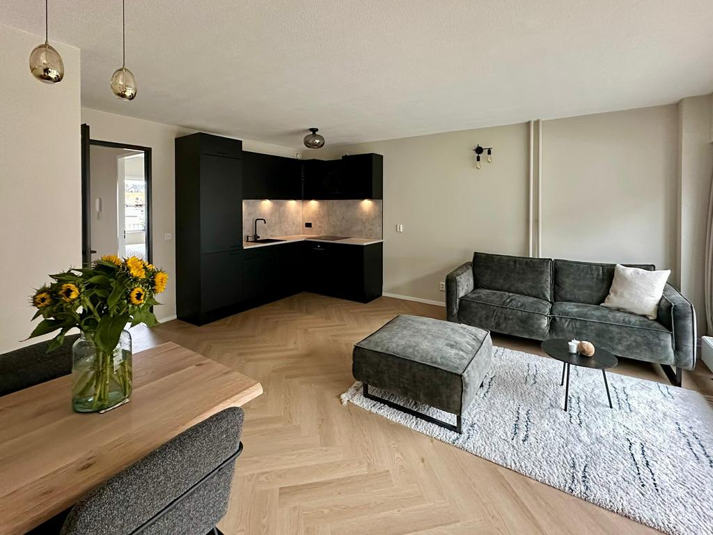 Bank velvet groen, z.g.a.n. (€1915 nieuw), Ophalen, Zo goed als nieuw, Stof