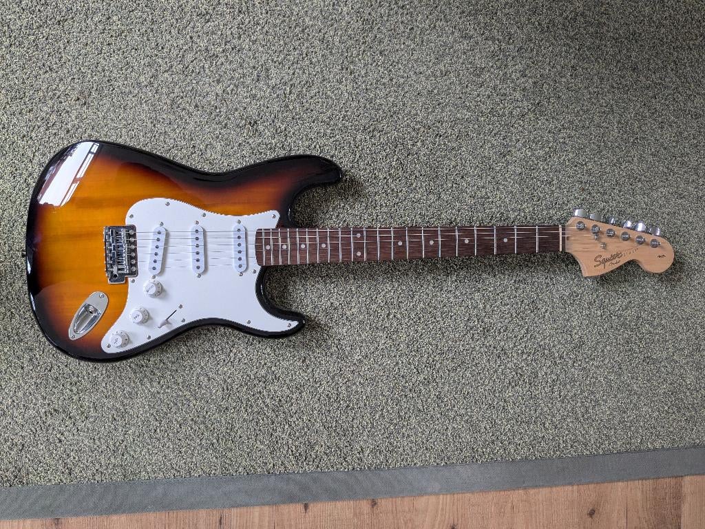 Squier Affinity Series Stratocaster, Ophalen, Zo goed als nieuw, Solid body, Overige merken