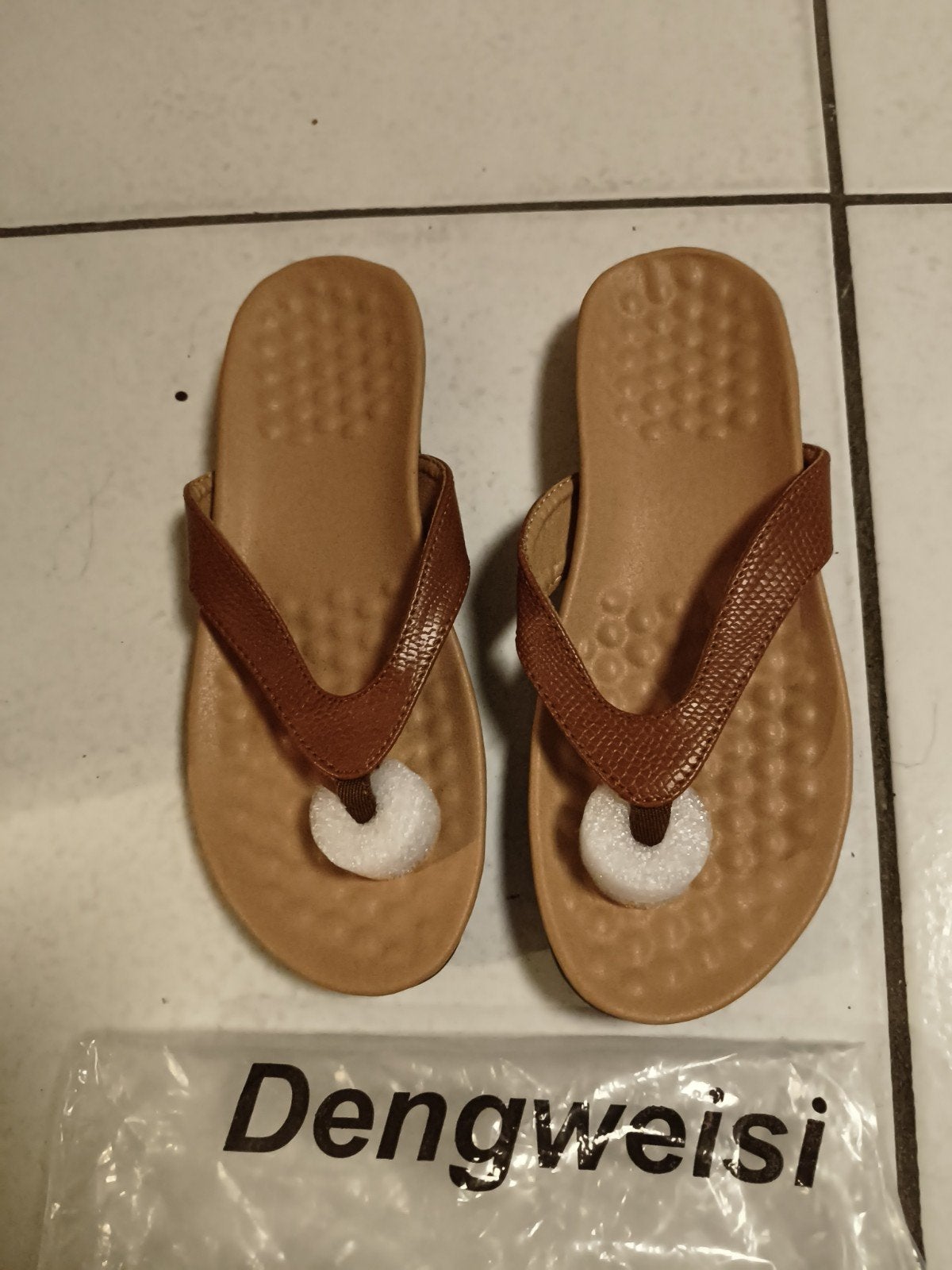 Slippers Dengweisi maat 36, Dengweisi, Beige, Nieuw, Ophalen of Verzenden