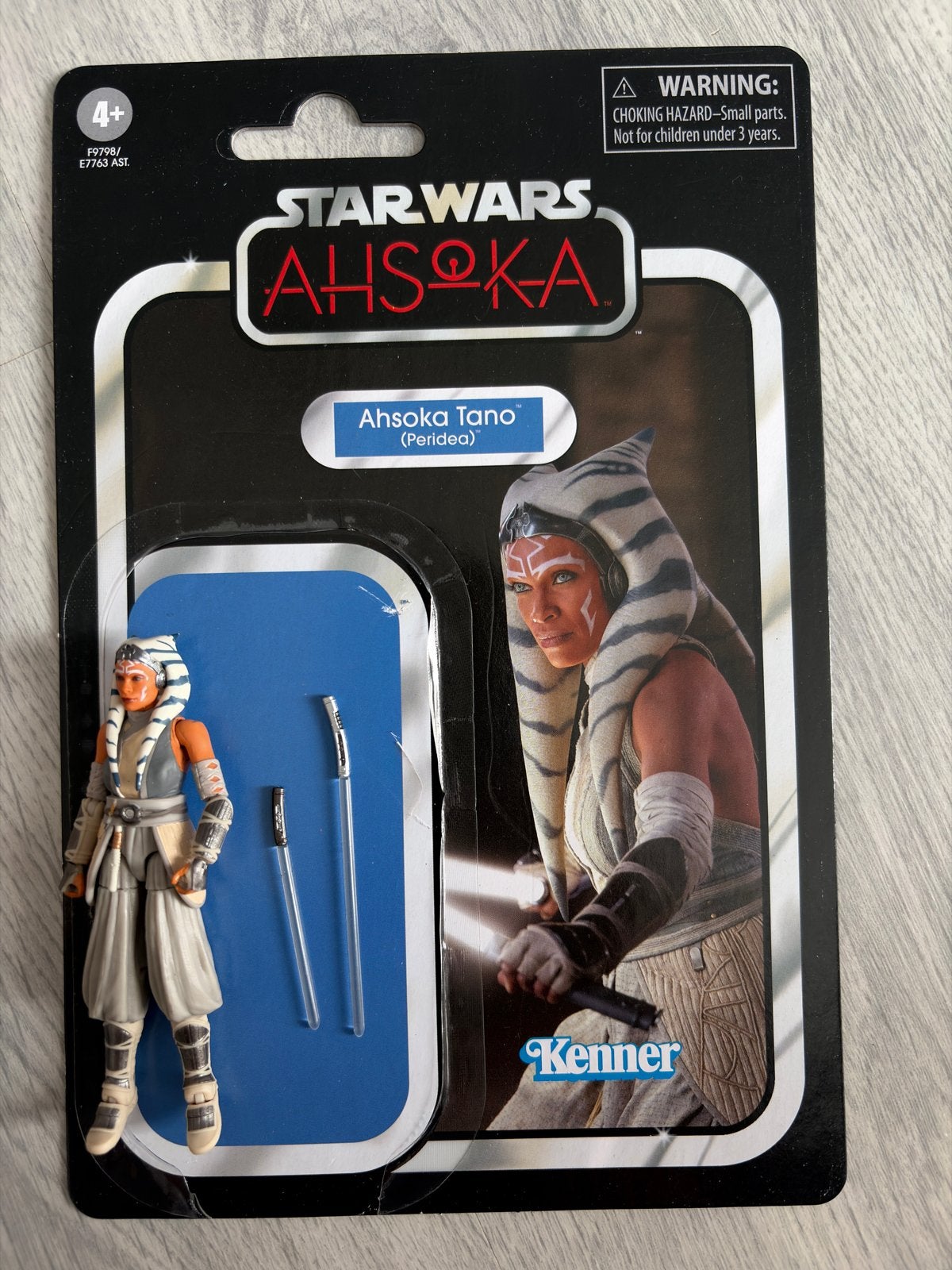 Star Wars Ahsoka Tano (Peridea) actiefiguur - Kenner, Kinderen en Baby's, Speelgoed | Actiefiguren, Ophalen of Verzenden, Zo goed als nieuw