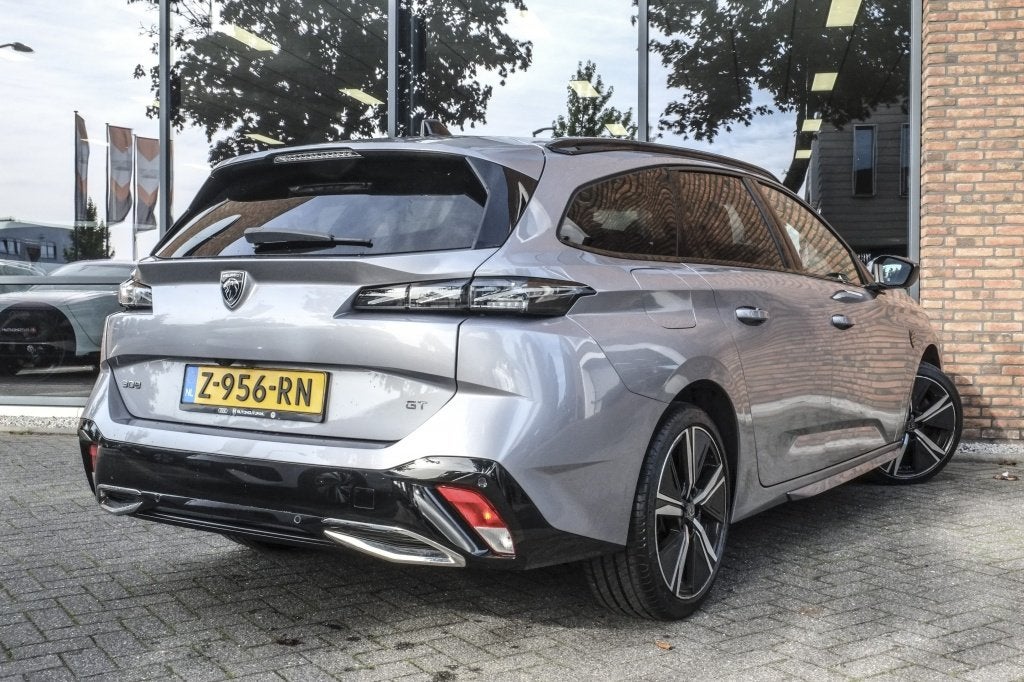 Peugeot 308 SW 1.2 131pk AUT PureTech GT (bj 2023), Auto's, Automaat, Gebruikt, Euro 6, 1199 cc