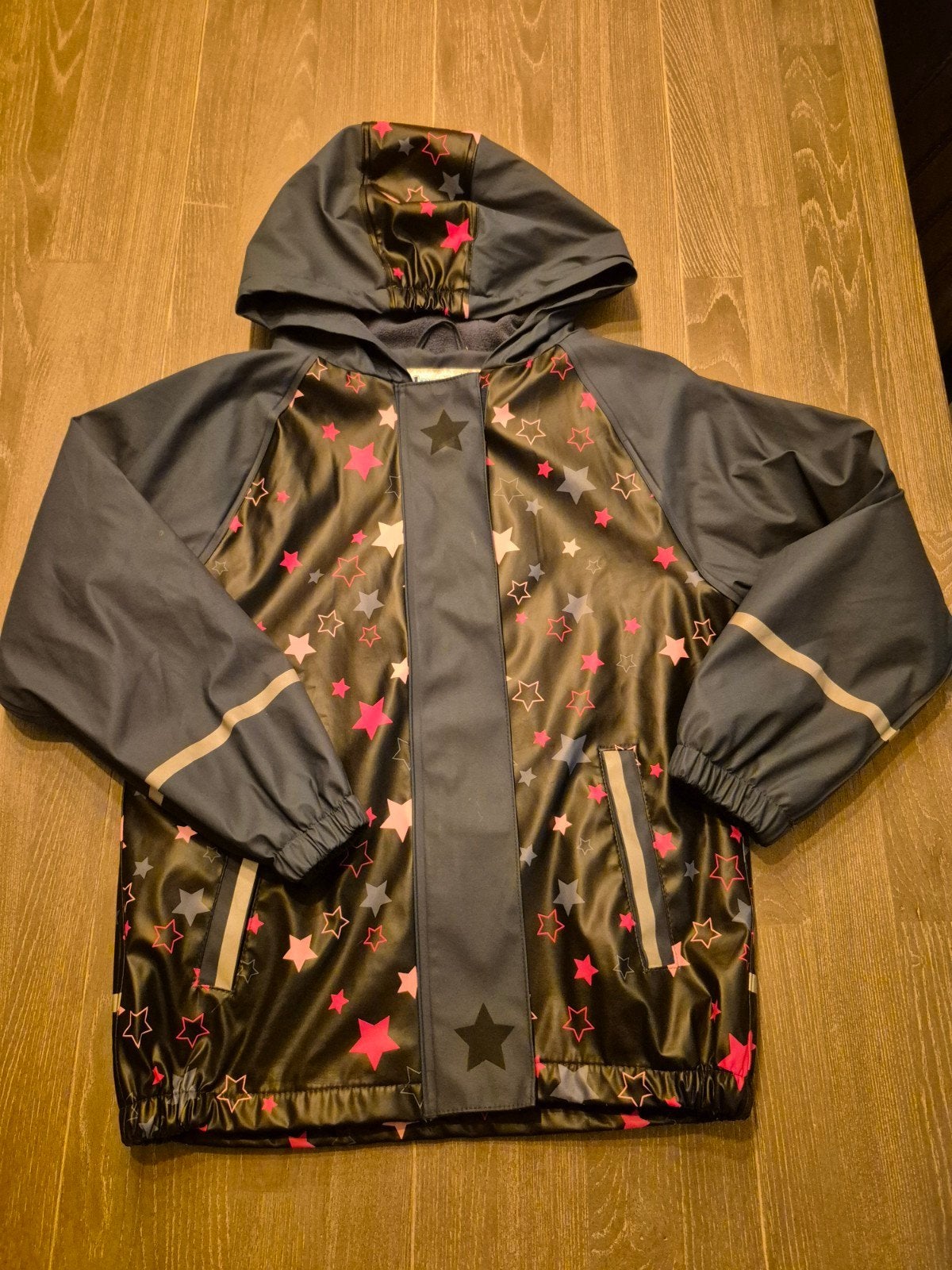 lekkere warme regenjas met fleece gevoerd, Kinderen en Baby's, Ophalen of Verzenden, Zo goed als nieuw, Jongen of Meisje, Jas