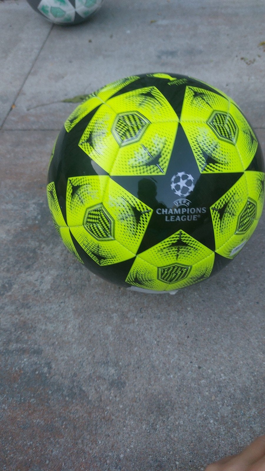 Adidas UEFA Champions League Voetbal Maat 4, Ophalen of Verzenden, Gebruikt, Bal
