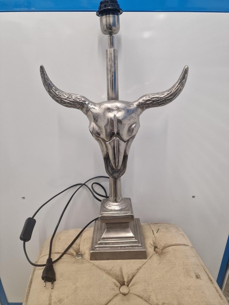 Stoere lampenvoet skull / stierenkop - 60 cm hoog, Ophalen, Gebruikt, 50 tot 75 cm, Metaal