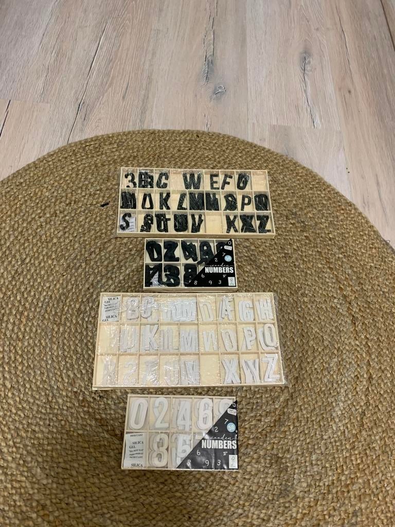 Wooden nummers en letters, Ophalen of Verzenden, Zo goed als nieuw
