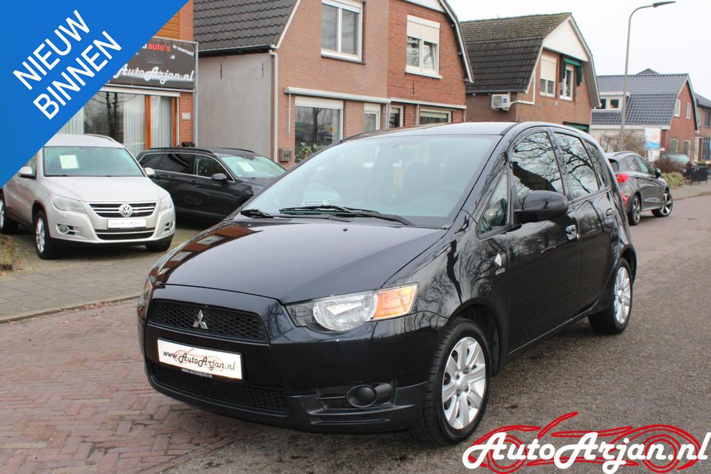 Mitsubishi Colt 1.3 Invite Airco, Parkeersensoren, Trekhaak!, Stof, Gebruikt, 31 €/maand, Origineel Nederlands