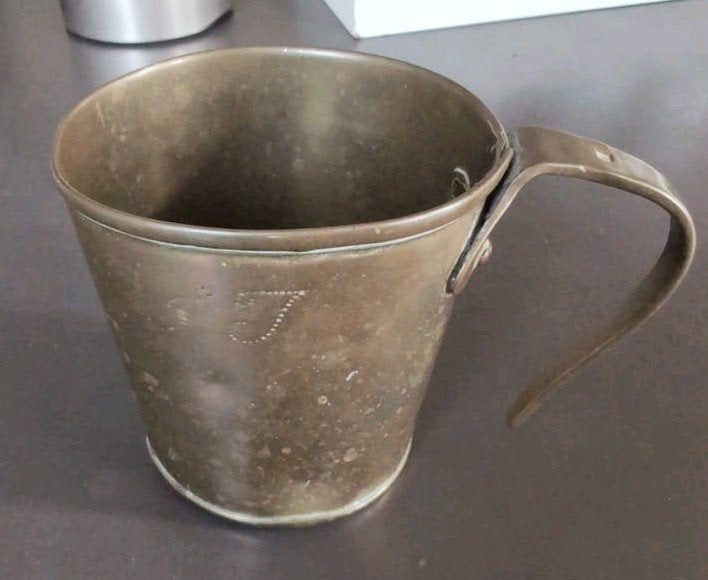 Oude maatbeker met initialen S J, Antiek en Kunst, Ophalen of Verzenden