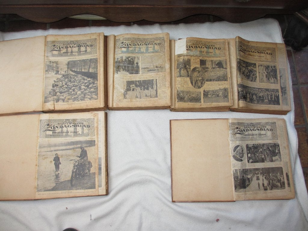 6x boeken Zondagsblad Varsseveldsche courant uit jaren 20-30, Ophalen of Verzenden, 1920 tot 1940, Nederland, Krant