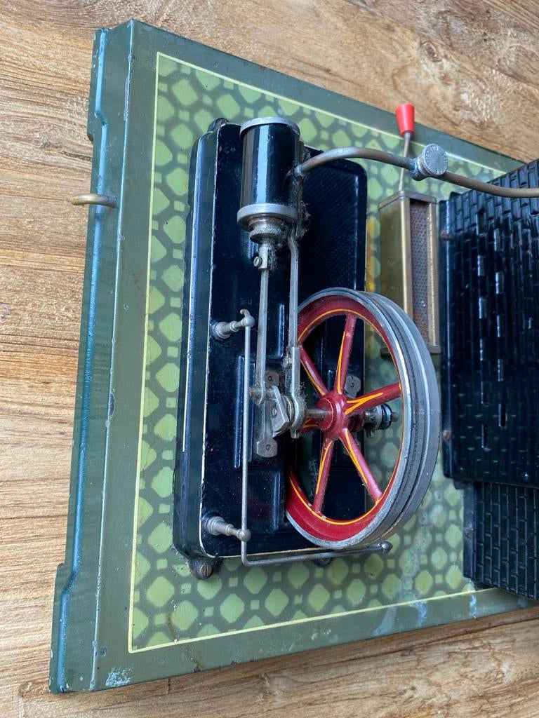 Antieke stoommachine met vliegwiel, Antiek en Kunst, Antiek | Speelgoed, Ophalen of Verzenden