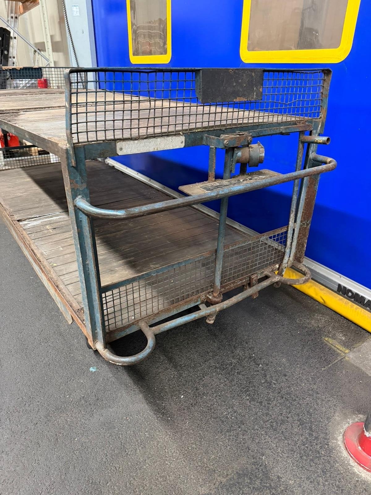 Robuuste veilingkar, magazijnwagen met twee niveaus, Ophalen