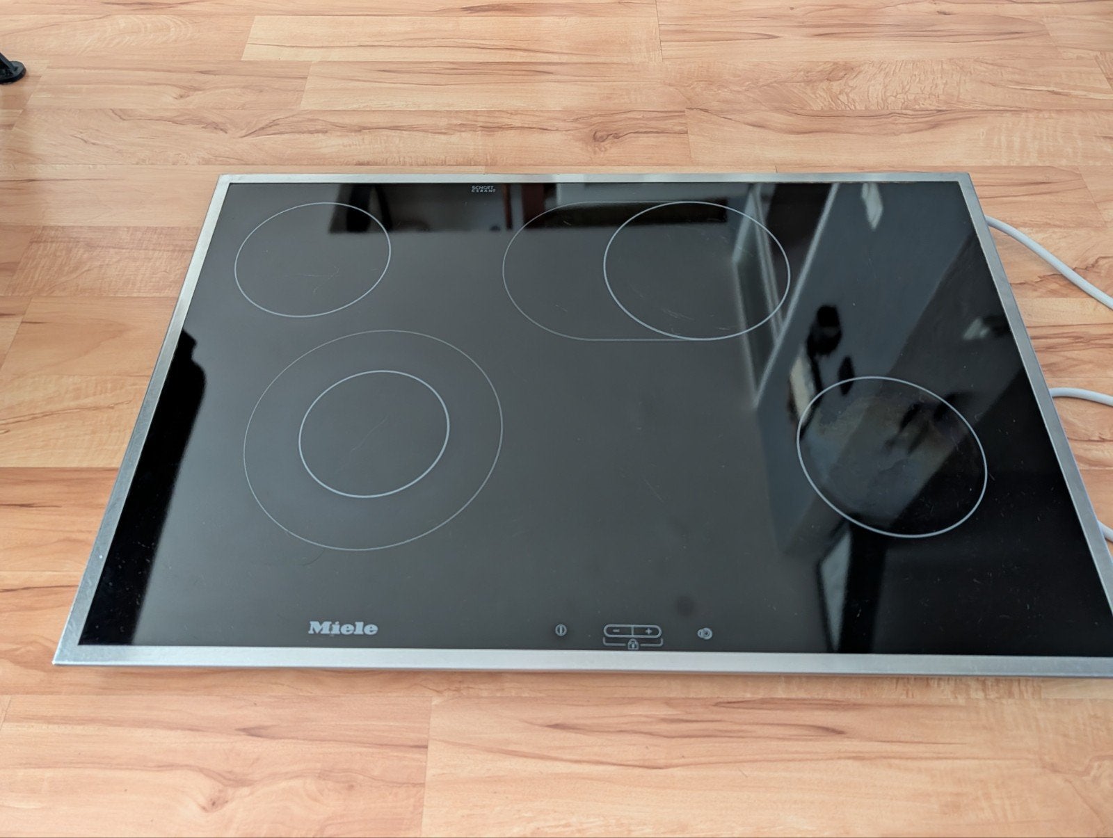 Miele kookplaat in zeer nette staat., Witgoed en Apparatuur, Kookplaten, Zo goed als nieuw, Inbouw, Keramisch, 4 kookzones, Ophalen