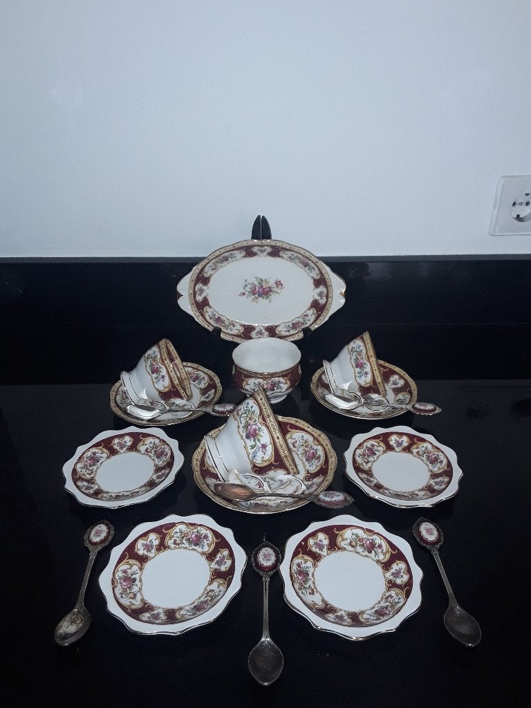 Royal albert Lady hamilton, Verzenden