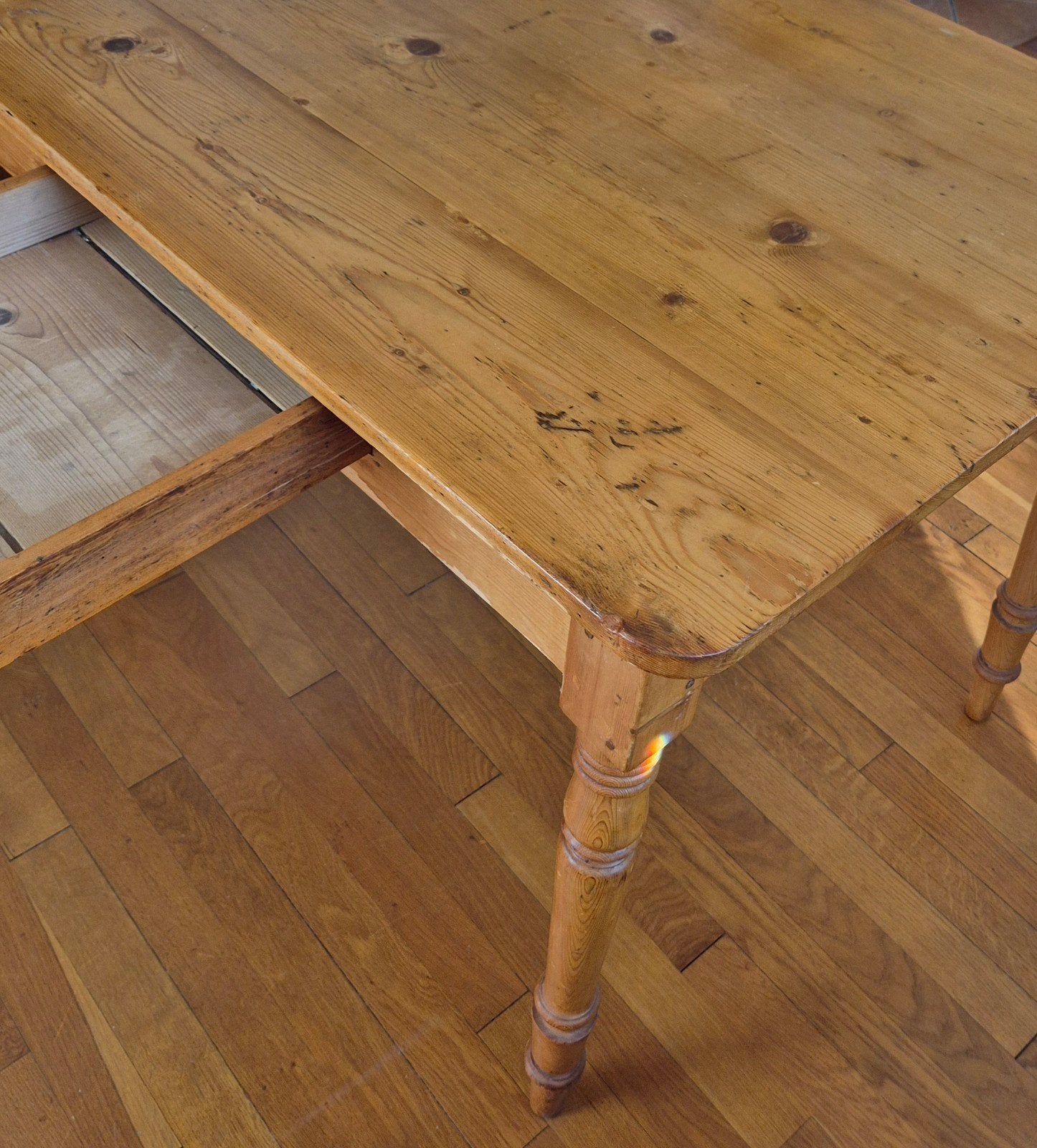 Antieke grenen tafel met lade - Rustieke charme 100x77, Ophalen