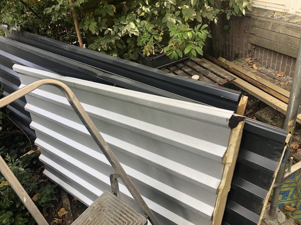 sandwich platen, 10 tot 15 m², Zo goed als nieuw, Metaal, Grijs