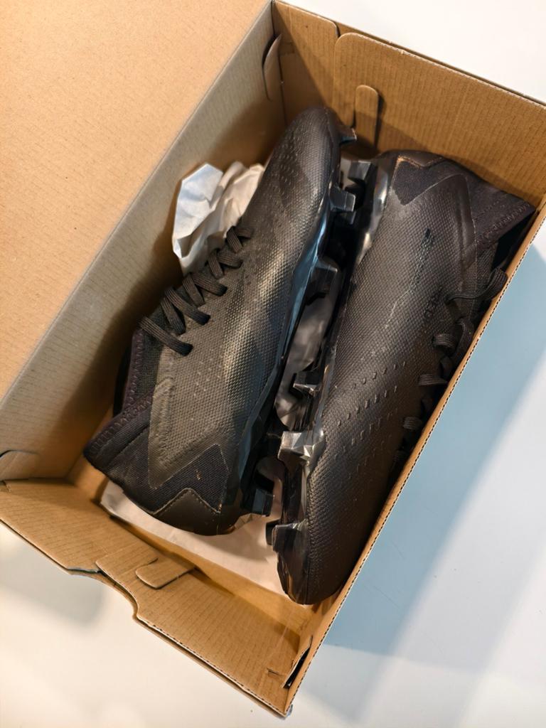 Adidas Predator Accuracy.3 voetbalschoenen - Maat 42 2/3, Ophalen, Zo goed als nieuw, Schoenen
