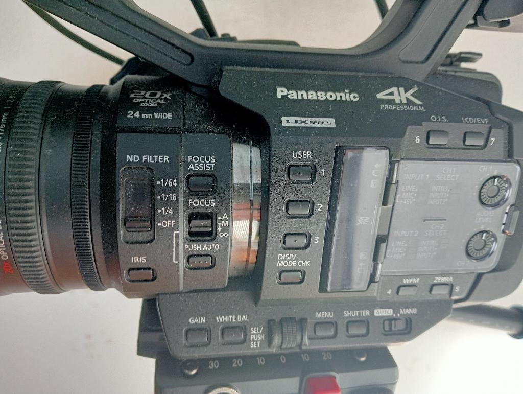 Panasonic UX-180 professionele videocamera 4K, Panasonic, 20x of meer, Ophalen of Verzenden, Zo goed als nieuw