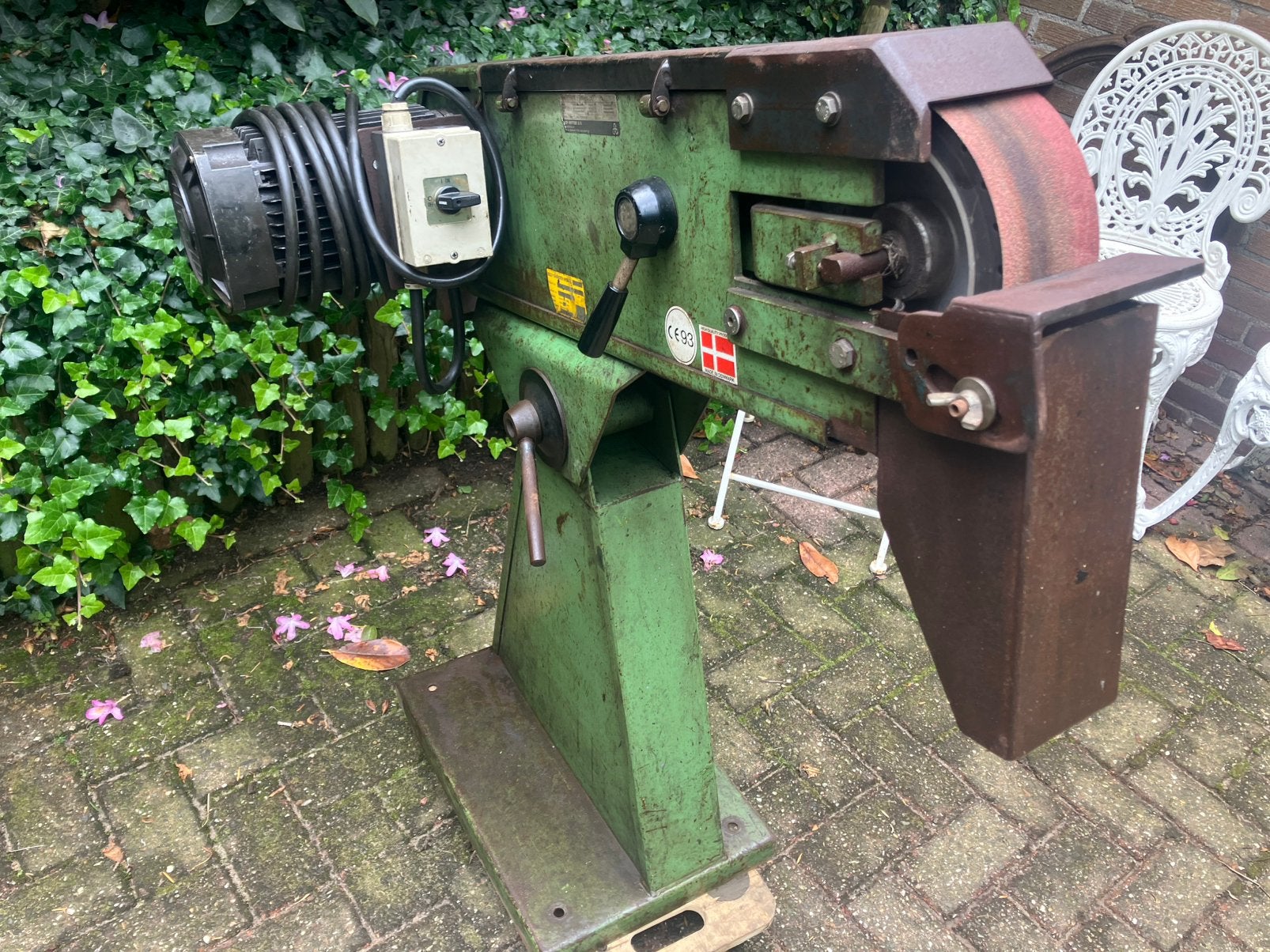 Bandschuurmachine, Doe-het-zelf en Verbouw, Gereedschap | Schuurmachines, Ophalen of Verzenden, Gebruikt, 600 tot 1200 watt, Bandschuurmachine