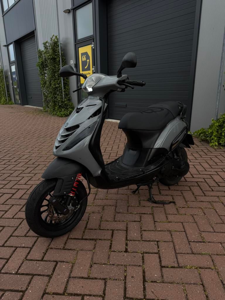 Piaggio skr 180cc h2o zip A1 (ook teruil), Ophalen of Verzenden, Zo goed als nieuw, Benzine, Zip