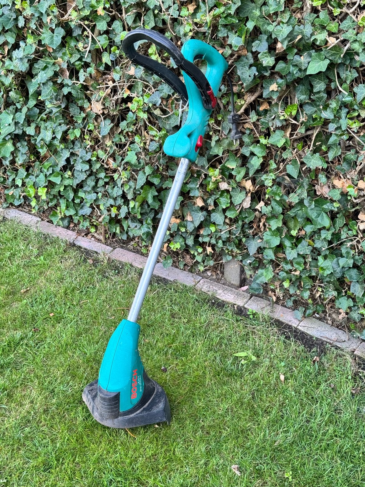 Bosch ART 25 GSAV Grastrimmer/Kantenmaaier - Verstelbaar, Cirkelmaaier, Gebruikt, Elektrische grasmaaier, Minder dan 30 cm