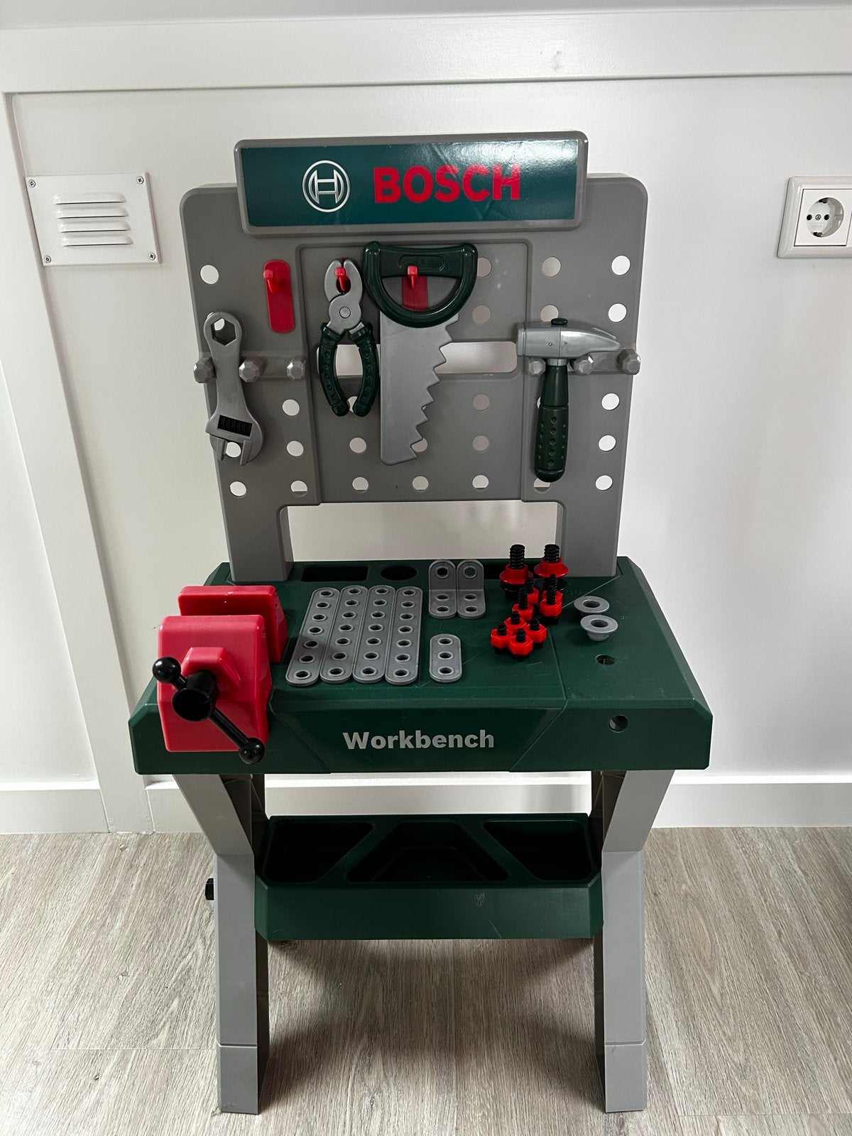 Foto 4 van Bosch Werkbank voor Kinderen