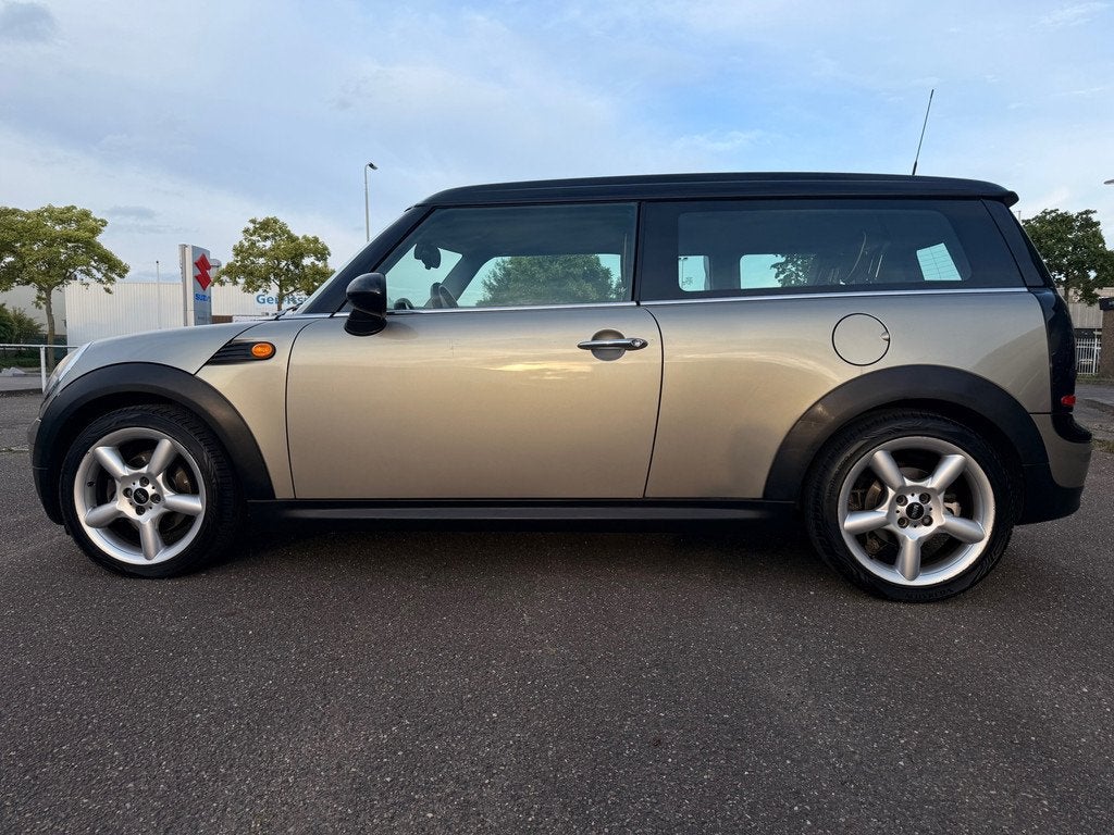 Mini Clubman 1.6 Cooper I Leer I Airco I, Voorwielaandrijving, Gebruikt, 4 cilinders, 4 stoelen