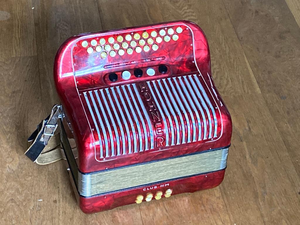 Hohner Club II B trekzak, Ophalen, Gebruikt, Met riemen, Overige formaten