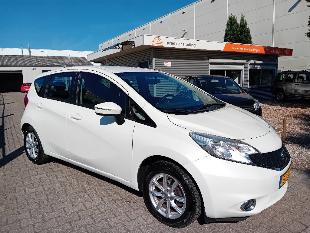 Nissan Note 1.2 59KW/80PK BJ2015 APK 03-2027 AIRCO, Euro 5, Stof, 980 kg, Zwart
